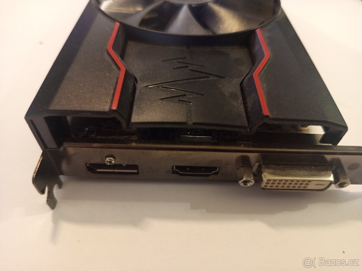 Saphire pulse Radeon RX 550 4G OC