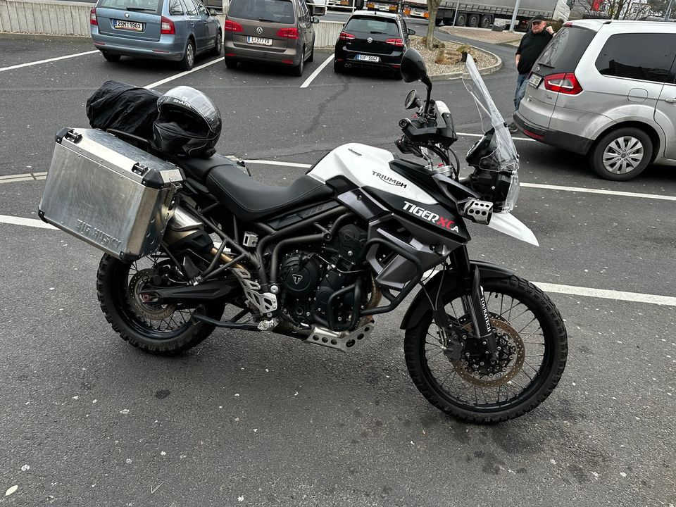 Triumph Tiger 800 XCA