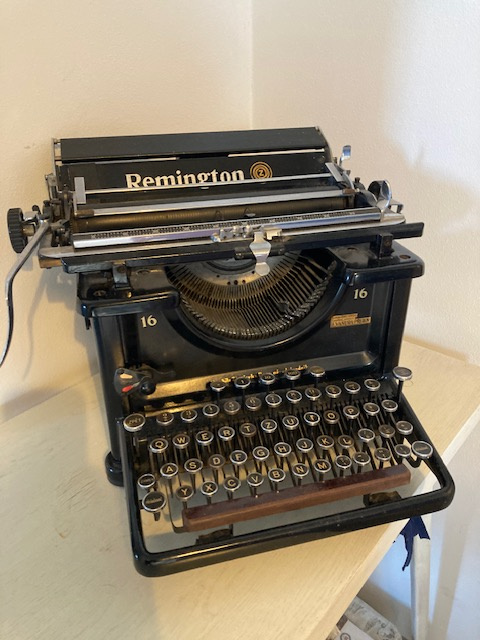 Psací stroj Remington
