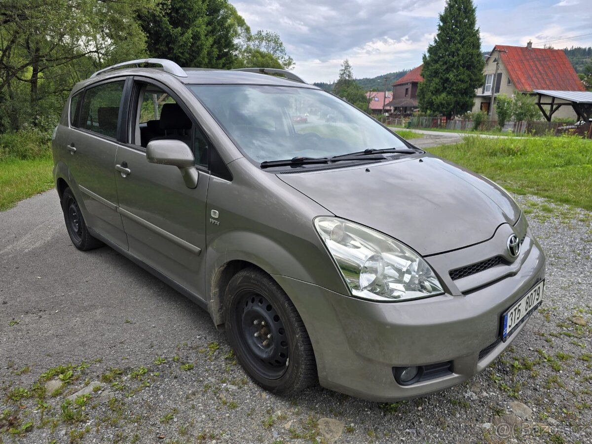 Toyota Corolla Verso, 2005, 1,6VVTi 81kW, ČR, klimatizace