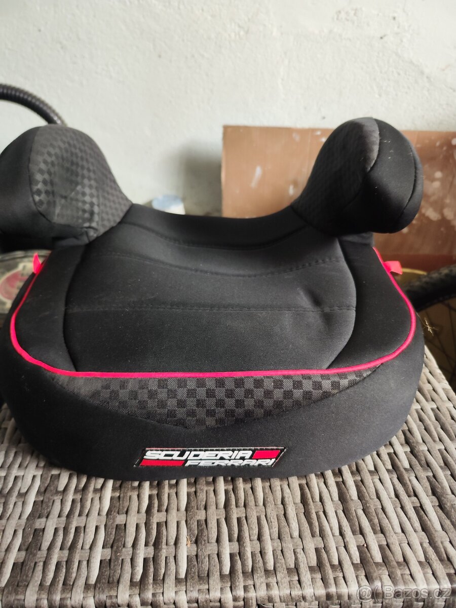 Dětský podsedák 15-36 kg