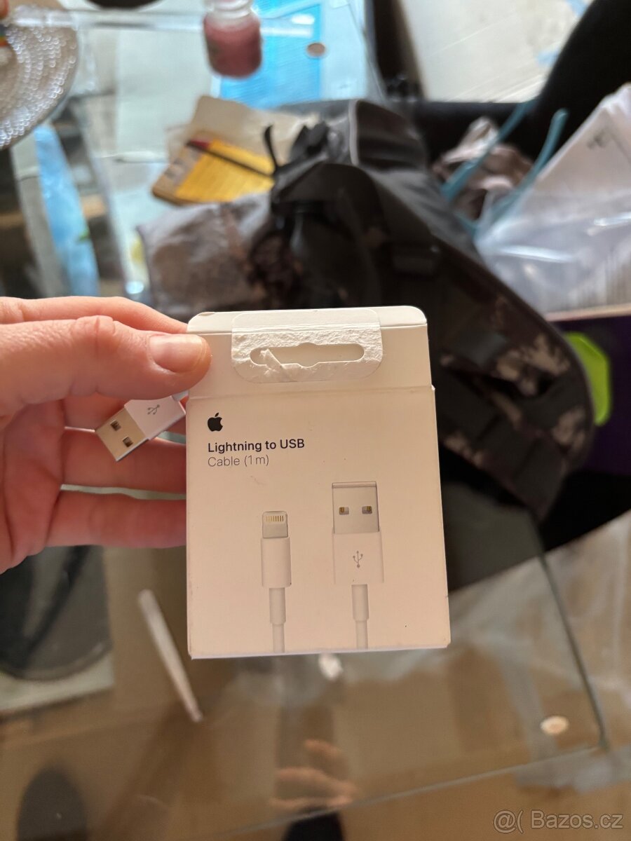 Original apple lighting label, nový