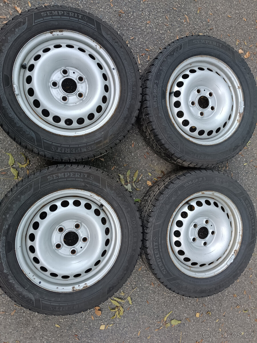 VW T5 T6 - disky 6,5x16 et51 + zimní 205/65/16C DOT2024