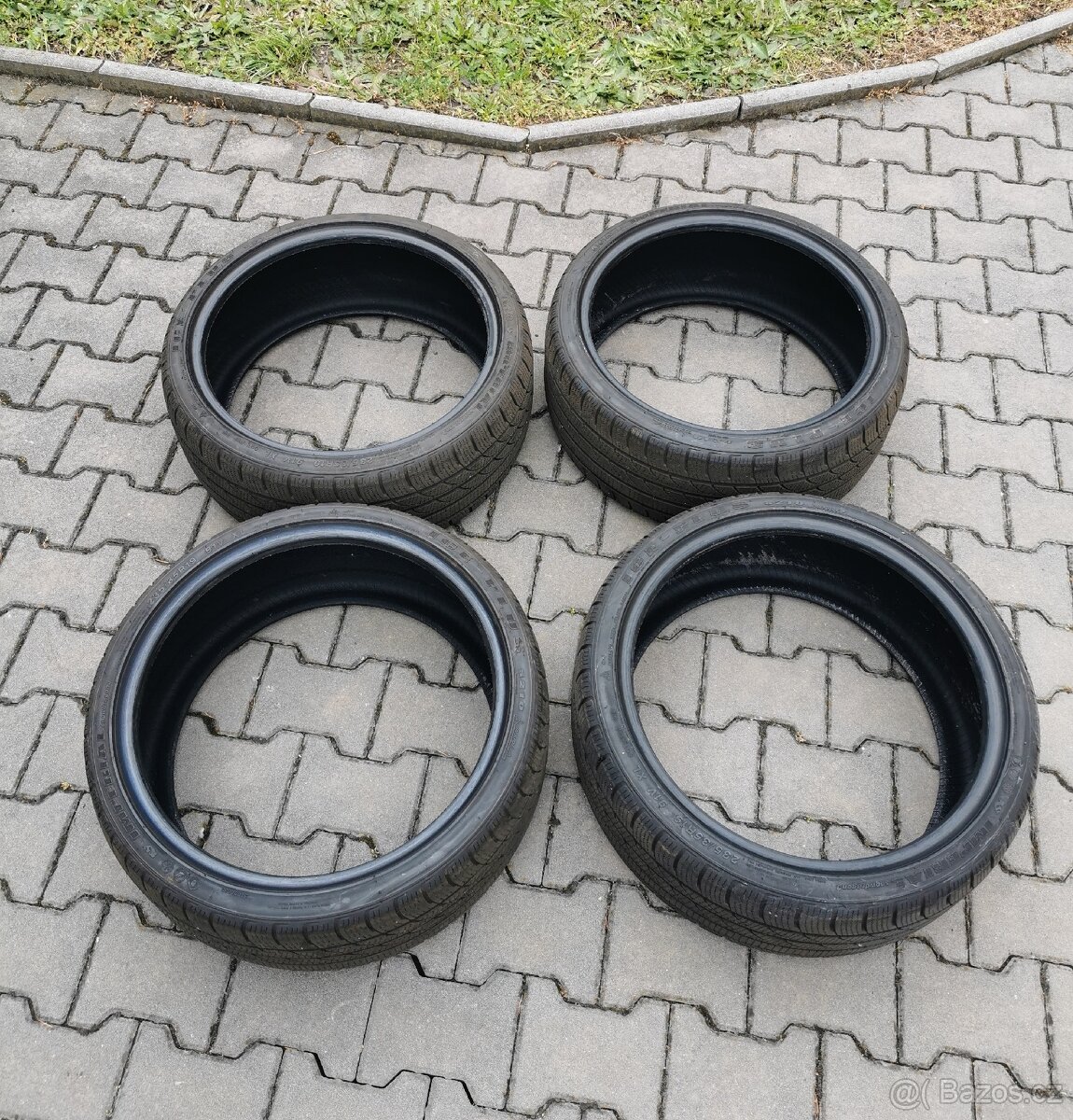 Zimní pneumatiky 235/35 r19