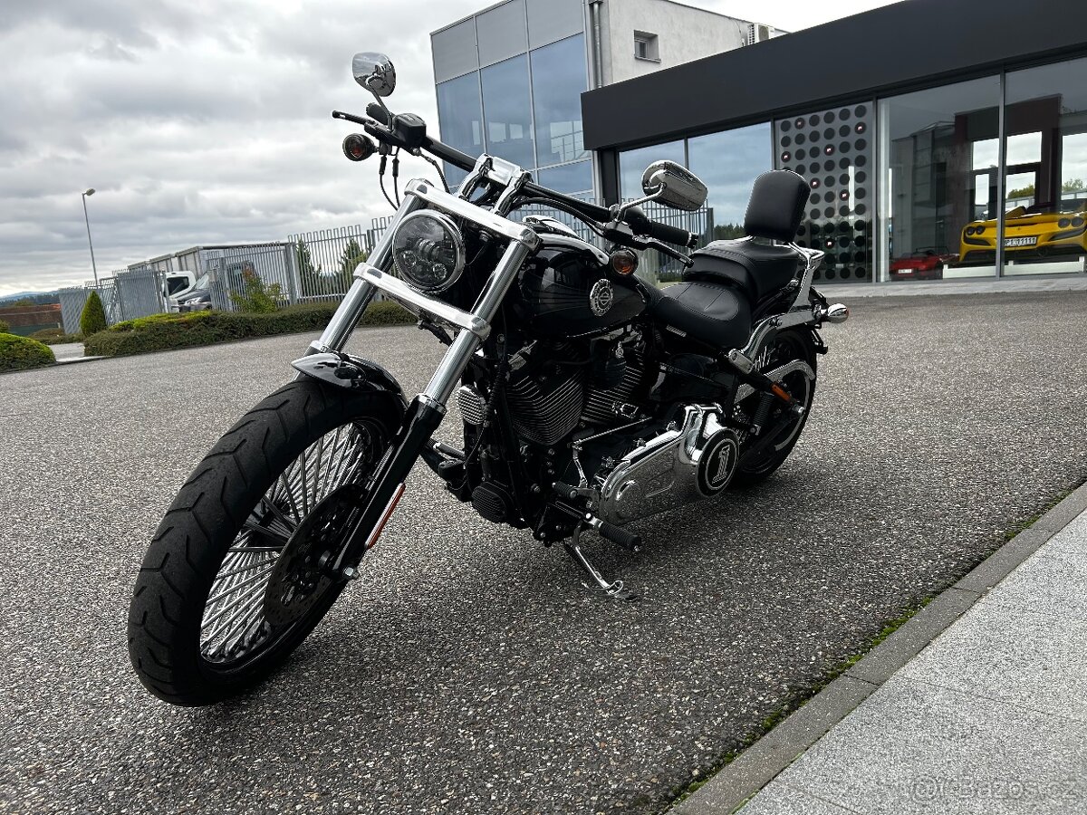 Prodám Harley-Davidson Breakout (FXSB 103)