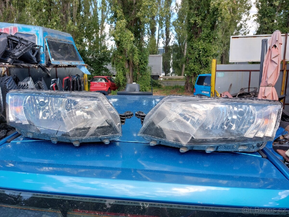 ŠKODA OCTAVIA 3 PŘEDNÍ SVĚTLA