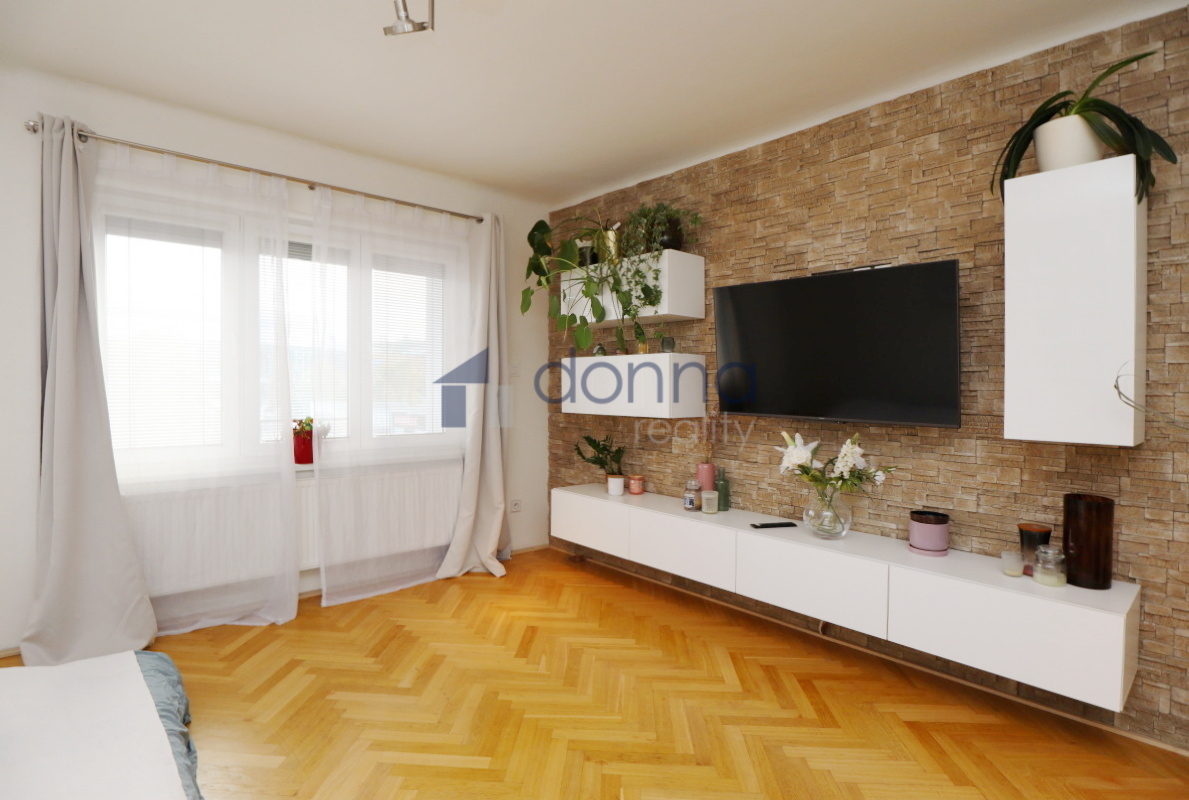 Pronájem bytu 2+1, 64m², ul. Drahobejlova, Praha 8 - Libeň,