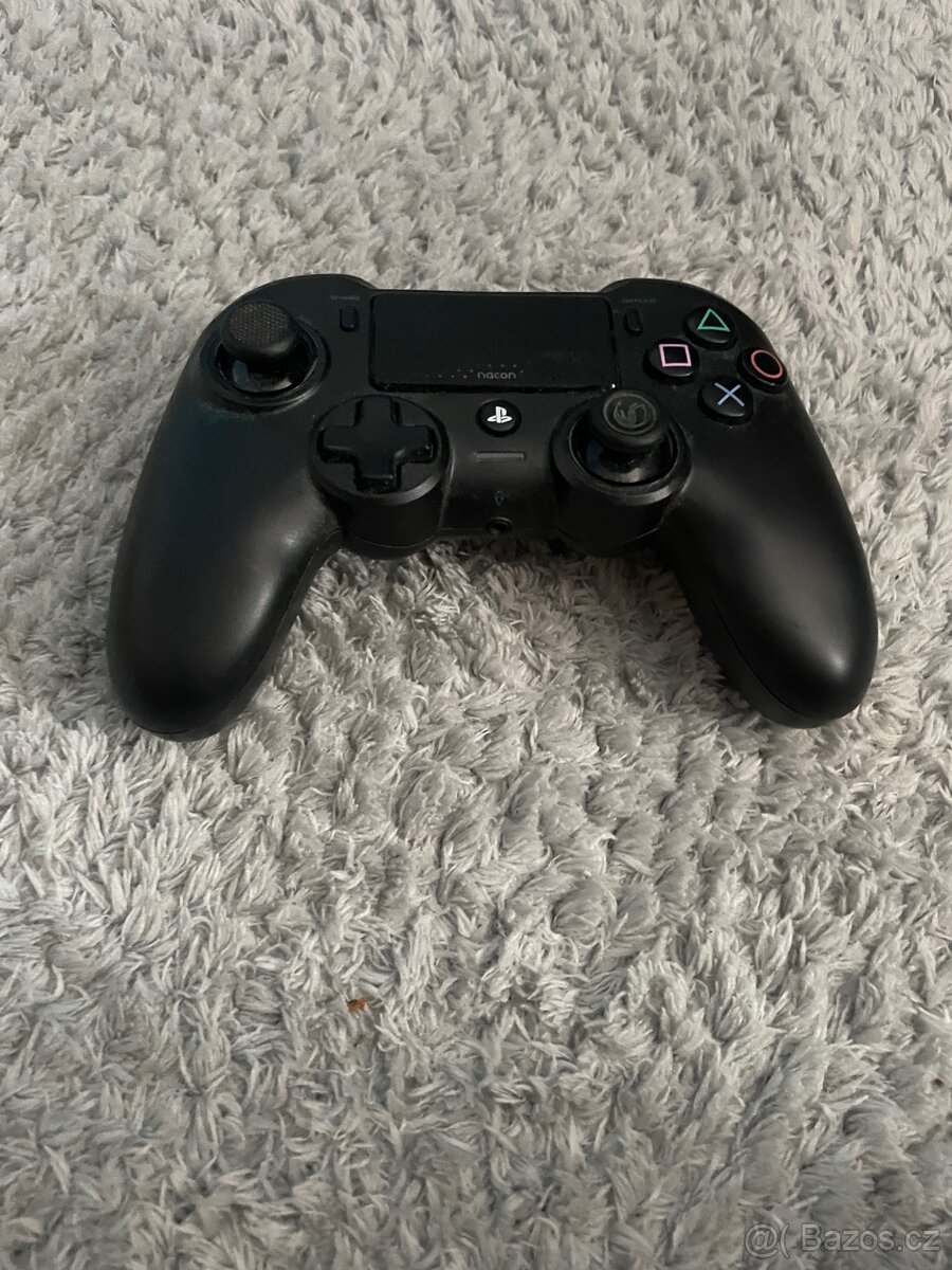 PlayStation 4 ovladač