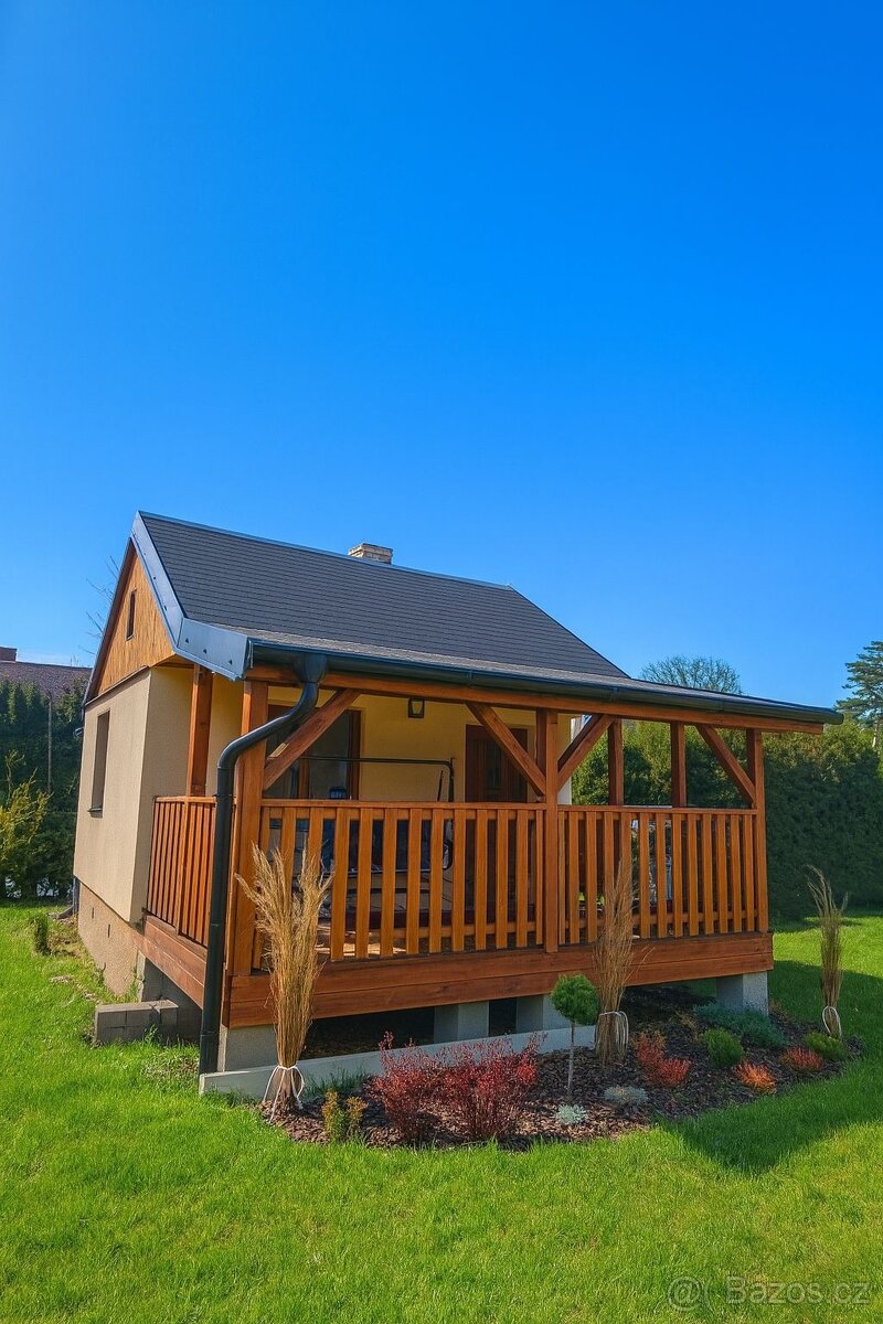 Prodej zděné rekreační chaty, Planá - Strkov