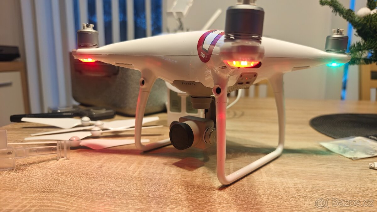 Prodám Phantom 4 Pro na náhradní díly