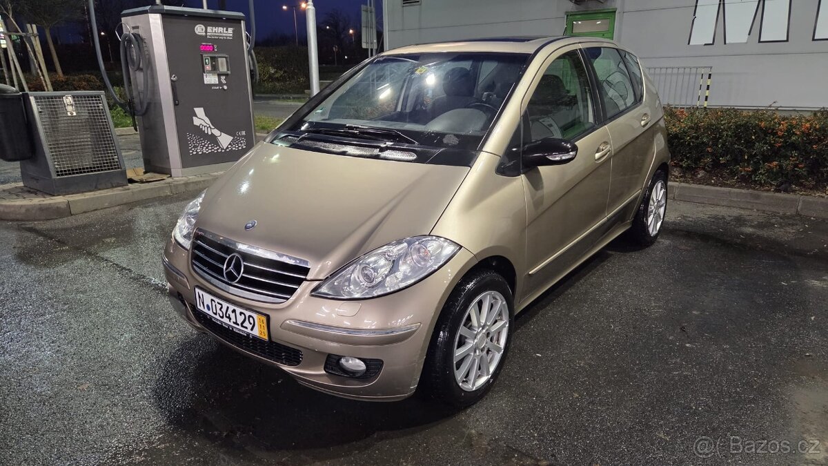 Mercedes-Benz A,200,STK 12/27