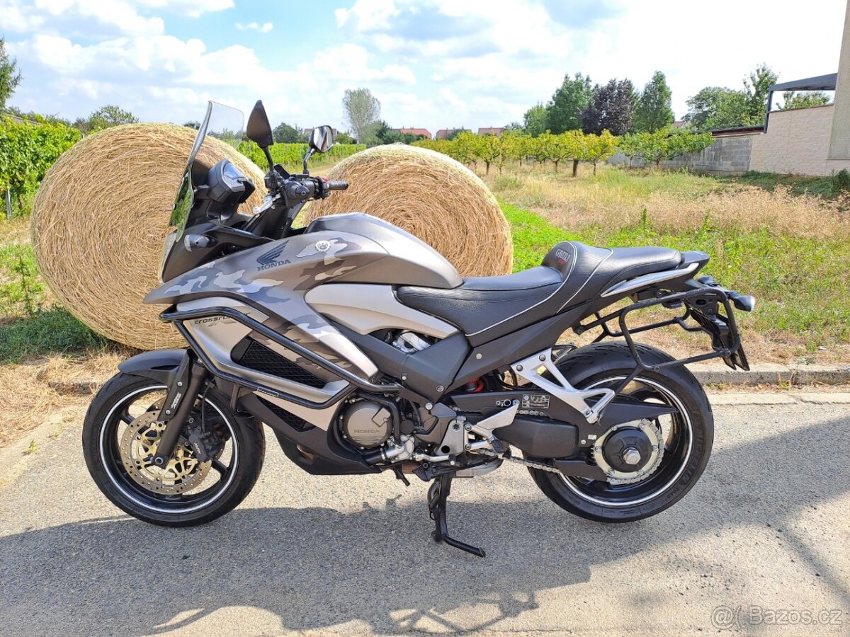 Honda vfr 800x crossrunner