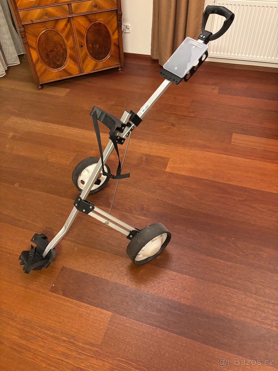 Golfový vozík