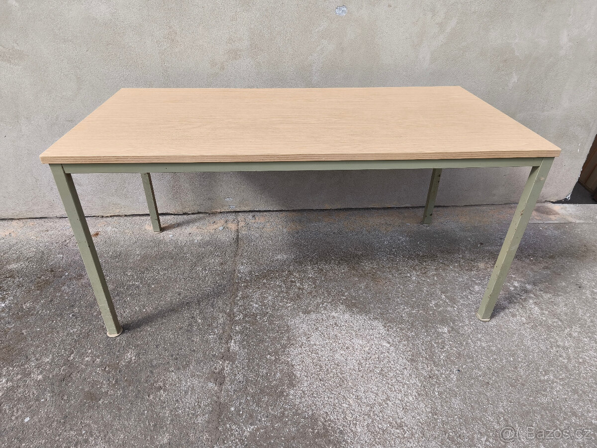 Psací stůl, 140x70 cm