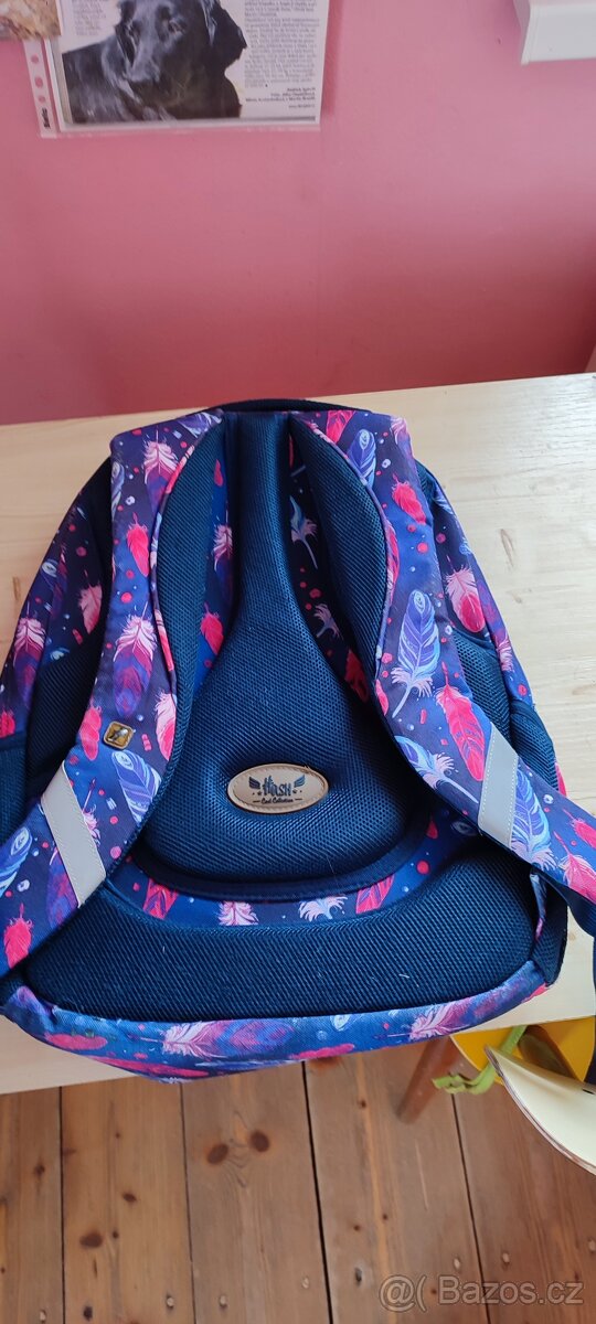Školní batoh pro holčičku