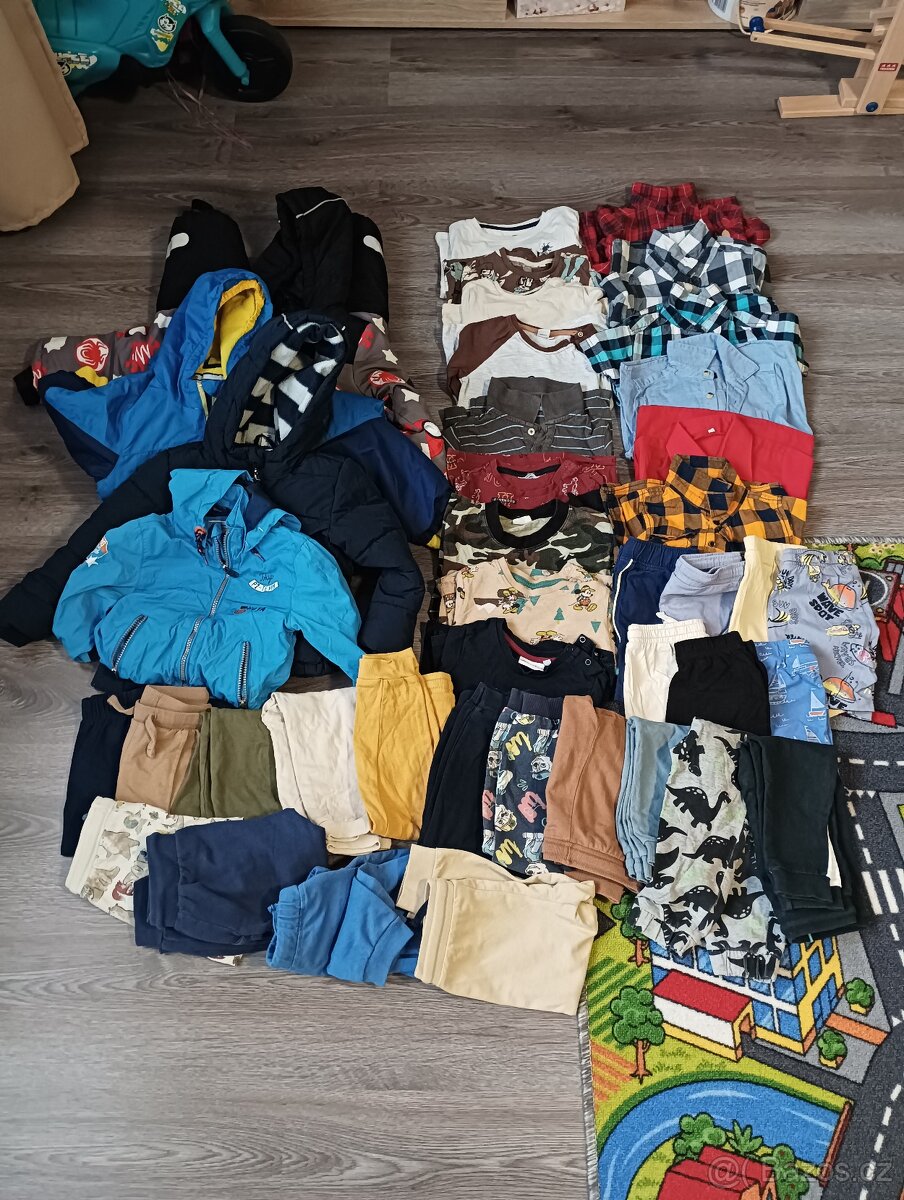 Oblečení pro chlapečka velikost 92/98