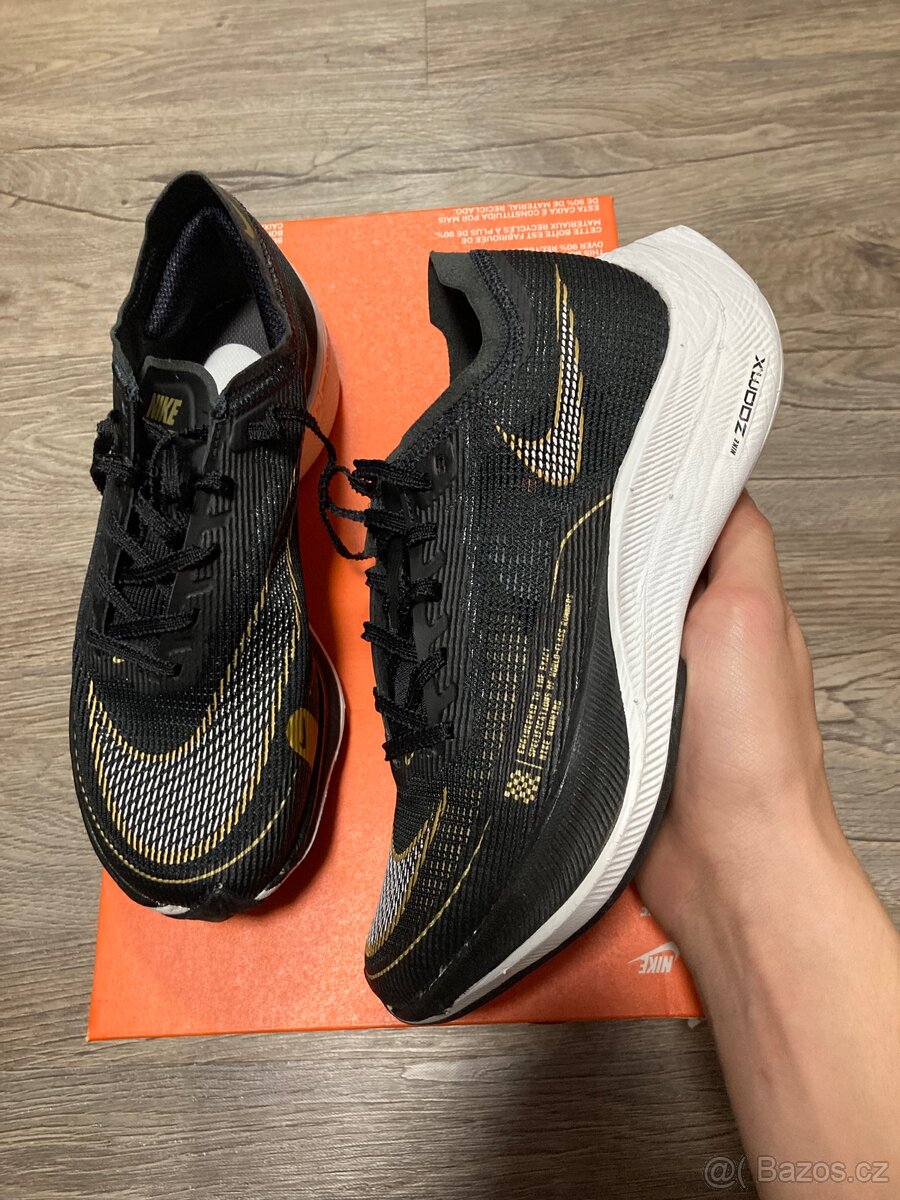 Nike ZoomX Vaporfly Next % 2