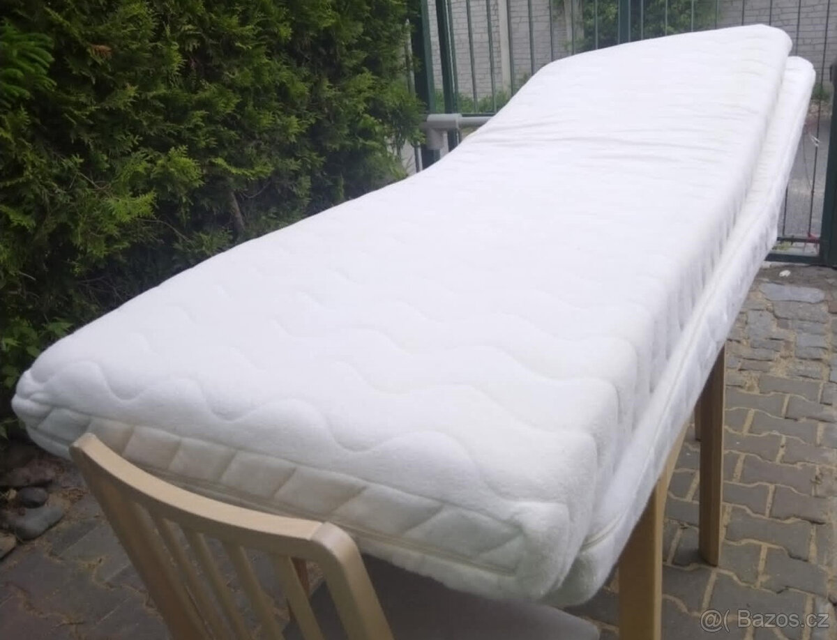 Dvě pěnové matrace 70x200 cm - MOŽNOST DOVÉZT