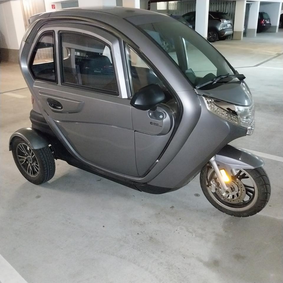 Elektrická tříkolka