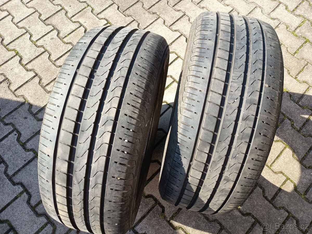 235/55R18