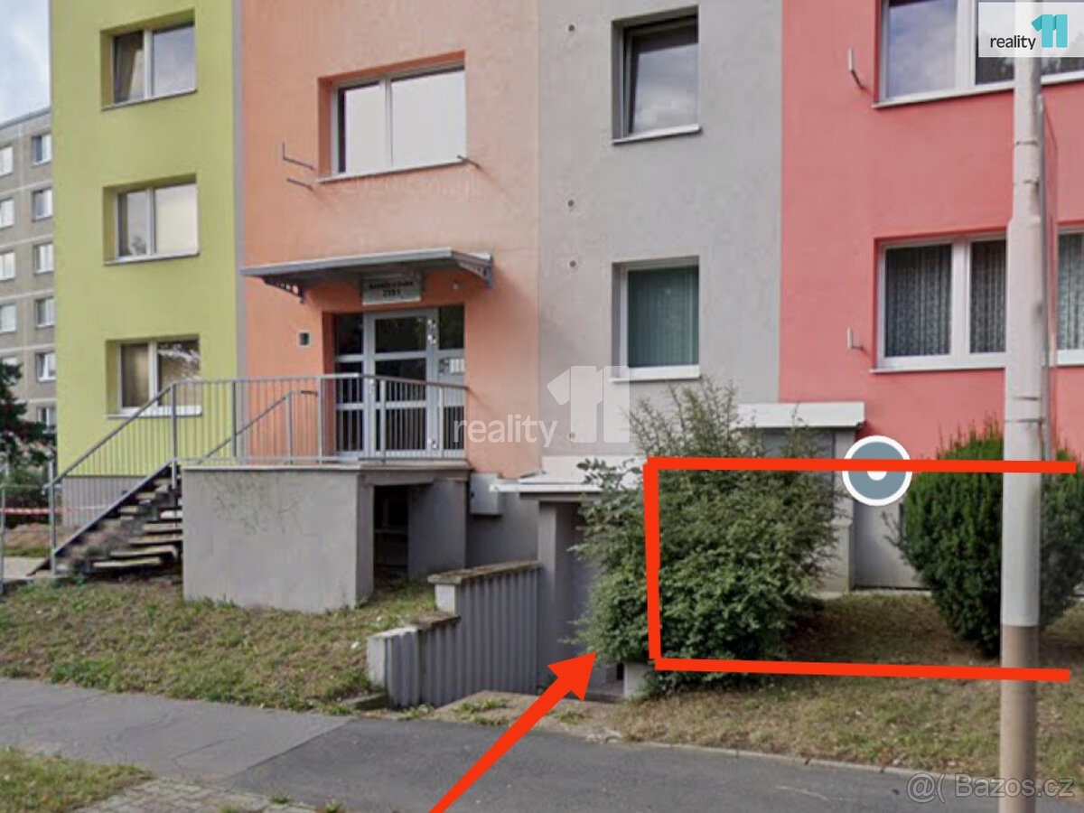 Pronájem atypického bytu 2+kk v centru, 43 m2, Česká Lípa.