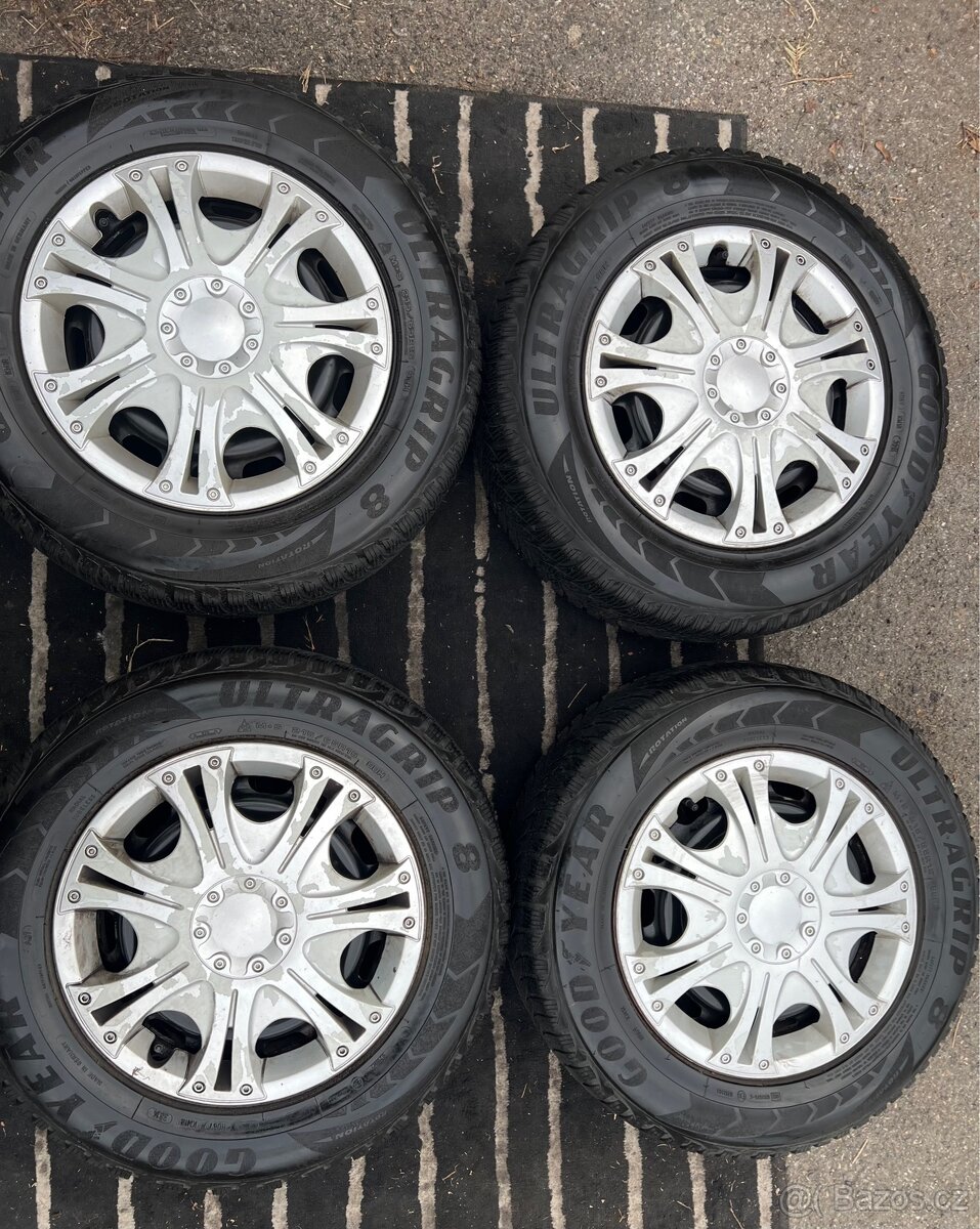 Zimni kola Mazda 5x114.3 R16 215/65 ET42