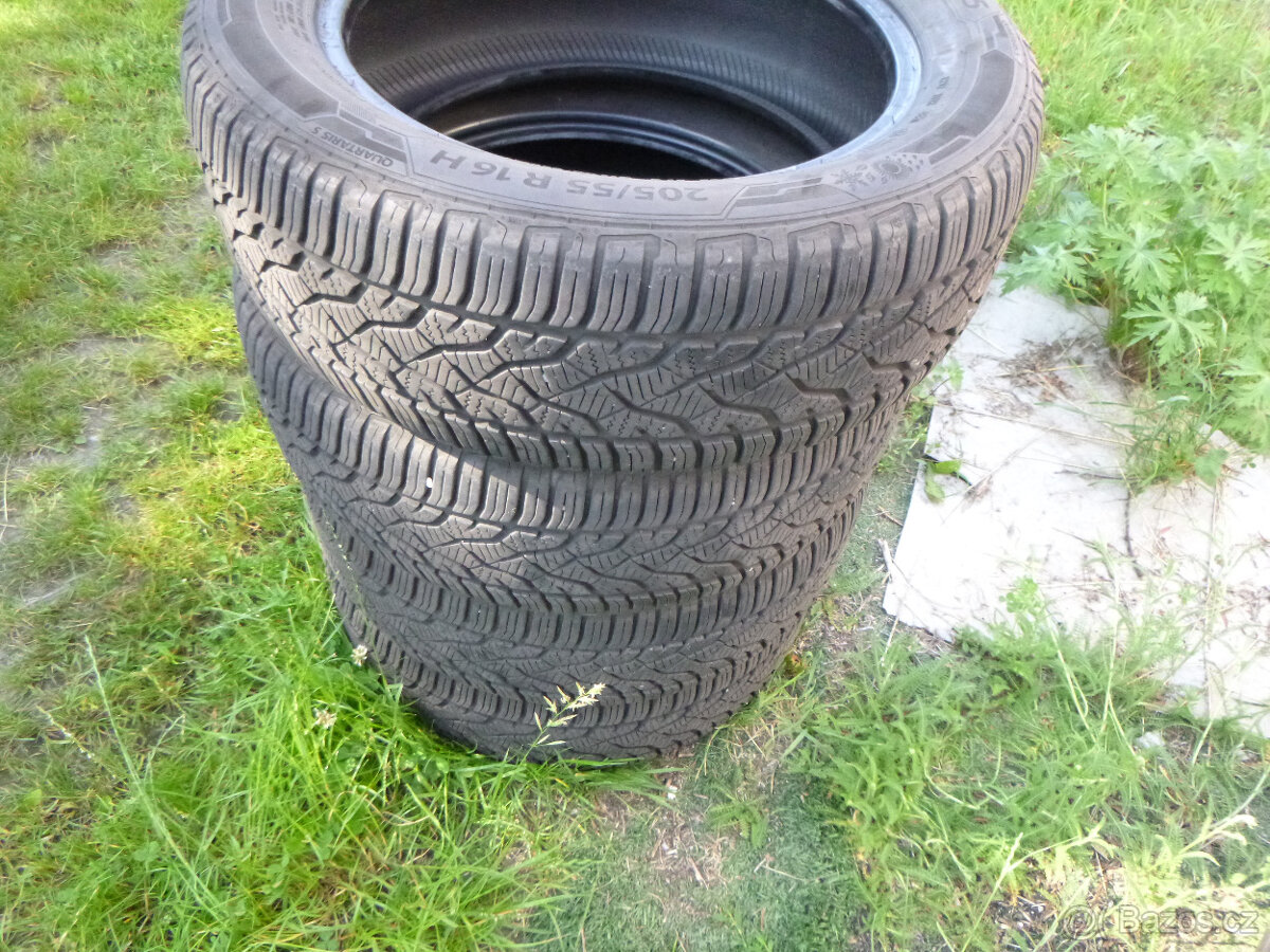 4x celoroční pneu barum 205/55 r16 (6,5-7,5 mm)
