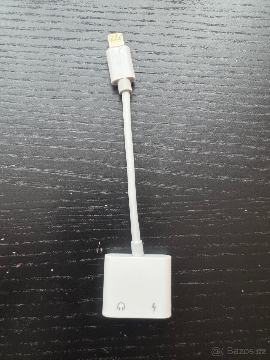 Lightning adaptér 2v1 pro iPhone – sluchátka + nabíjení