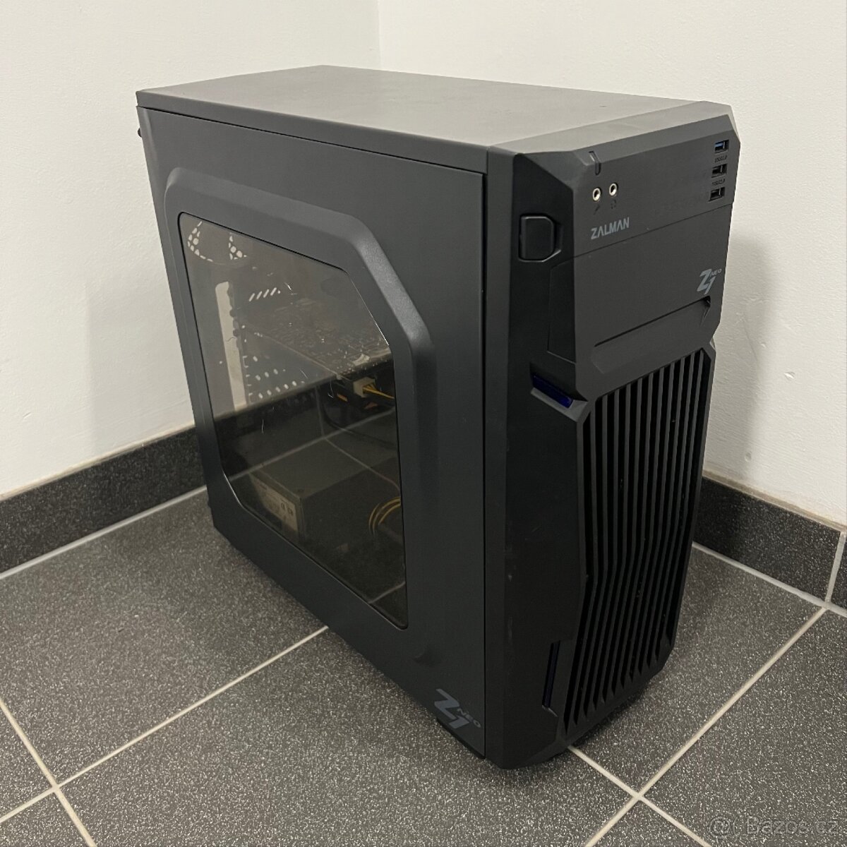 Stolní PC - AMD FX-4320 - GTX 550 Ti