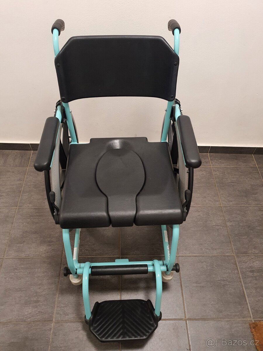 invalidní vozík i do sprchy, wc, 3v1
