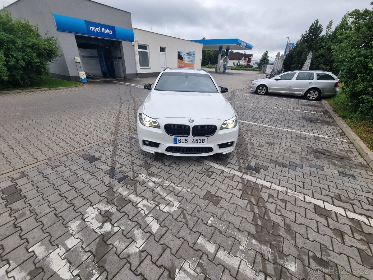 520xd F11 Panorama Bílá perleť