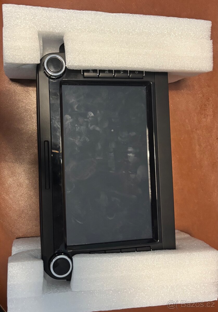 Autorádio Volkswagen, Škoda, Seat s Apple CarPlay, Android A