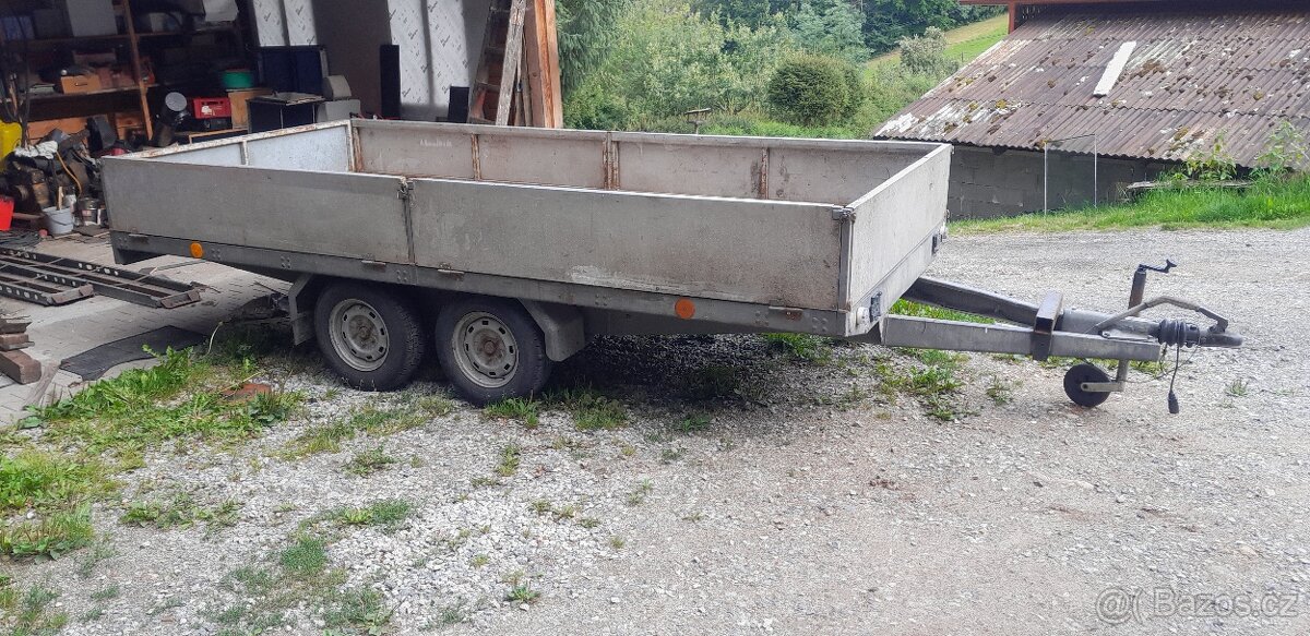 Přívěs, Dona Agados