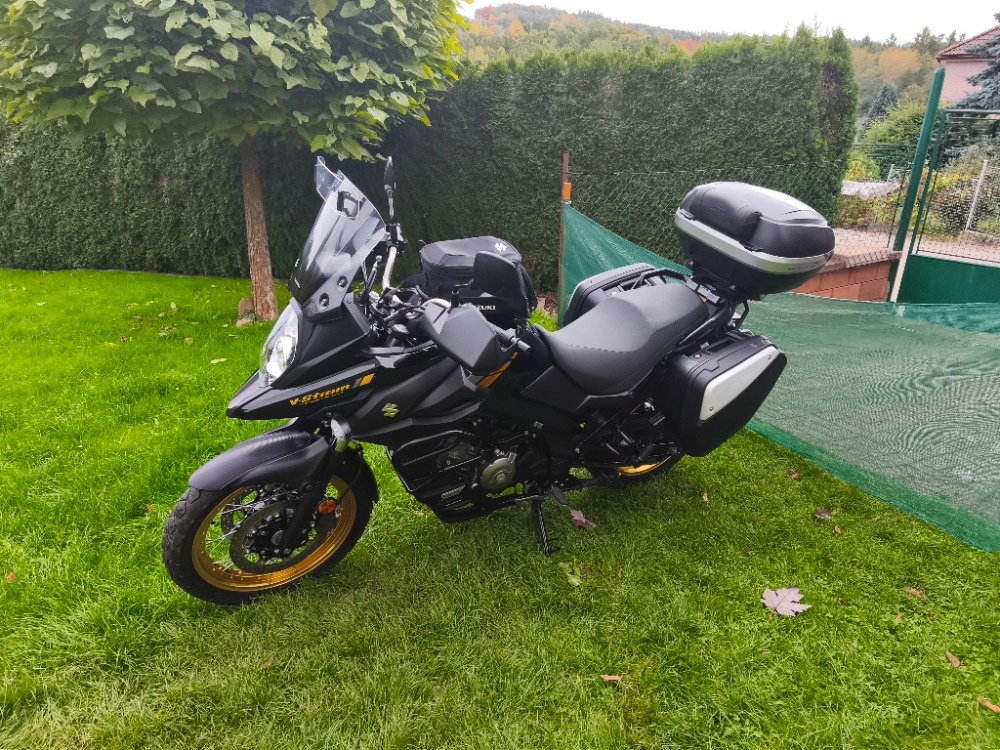 Suzuki DL 650 V-Strom (2020) TOP, 13t.km, po servisu, výbava