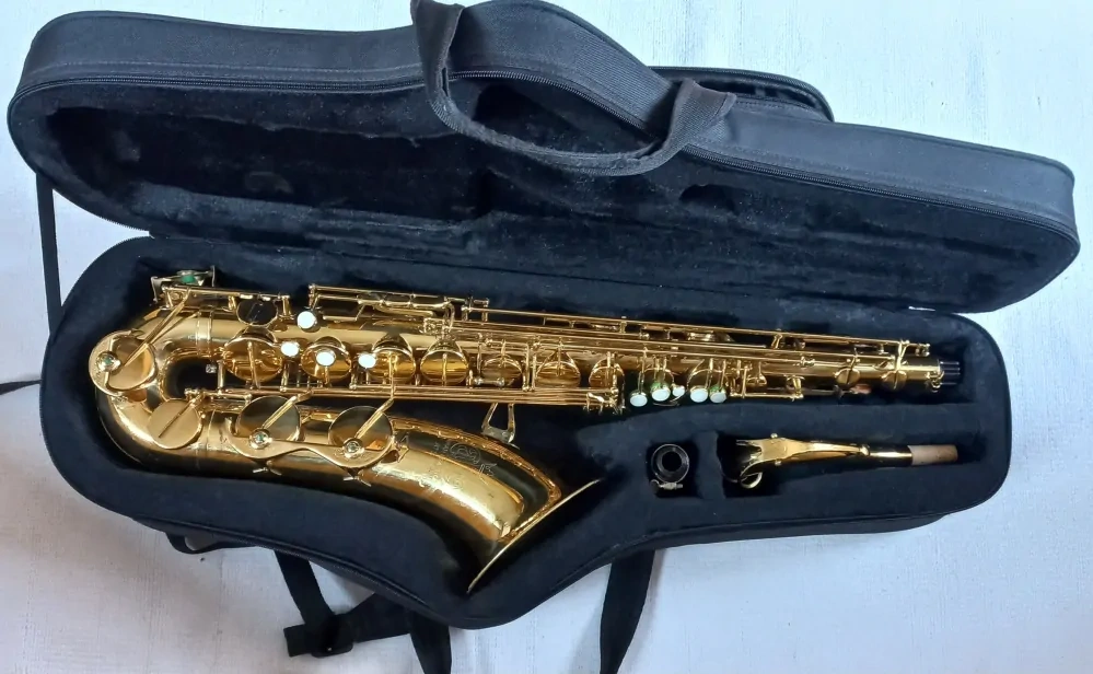 AMATI ATS-32 tenor saxofon