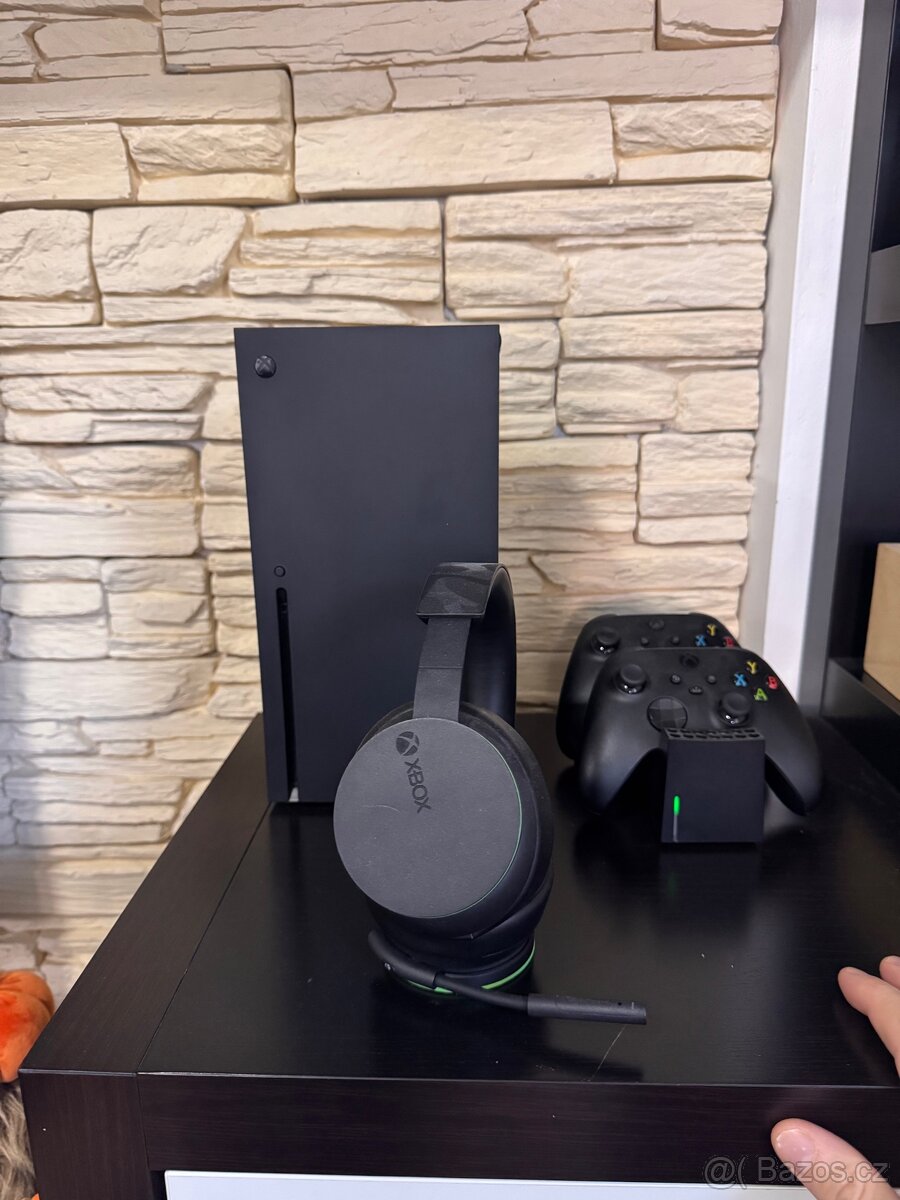 Xbox Series X plus prislusenstvo