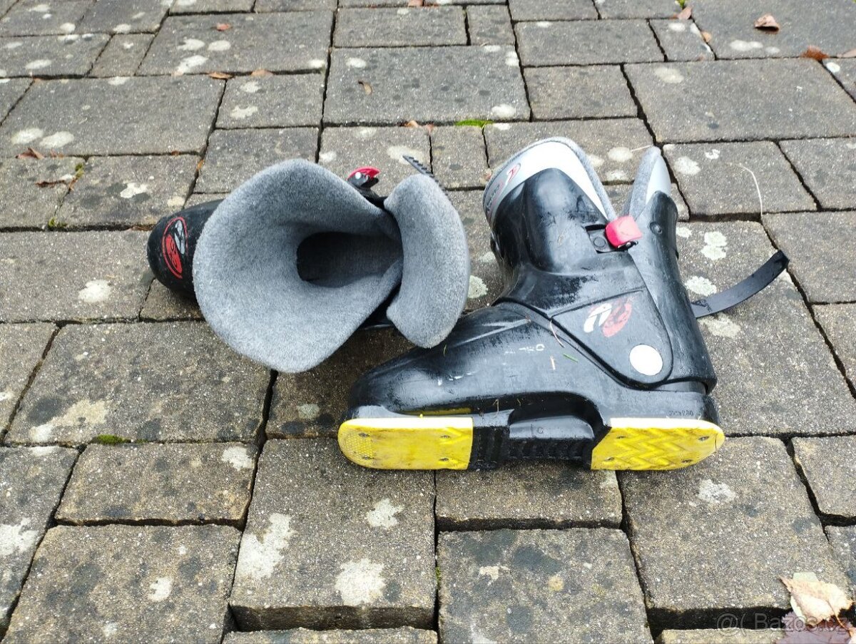 Lyžáky dětské stélka 24cm