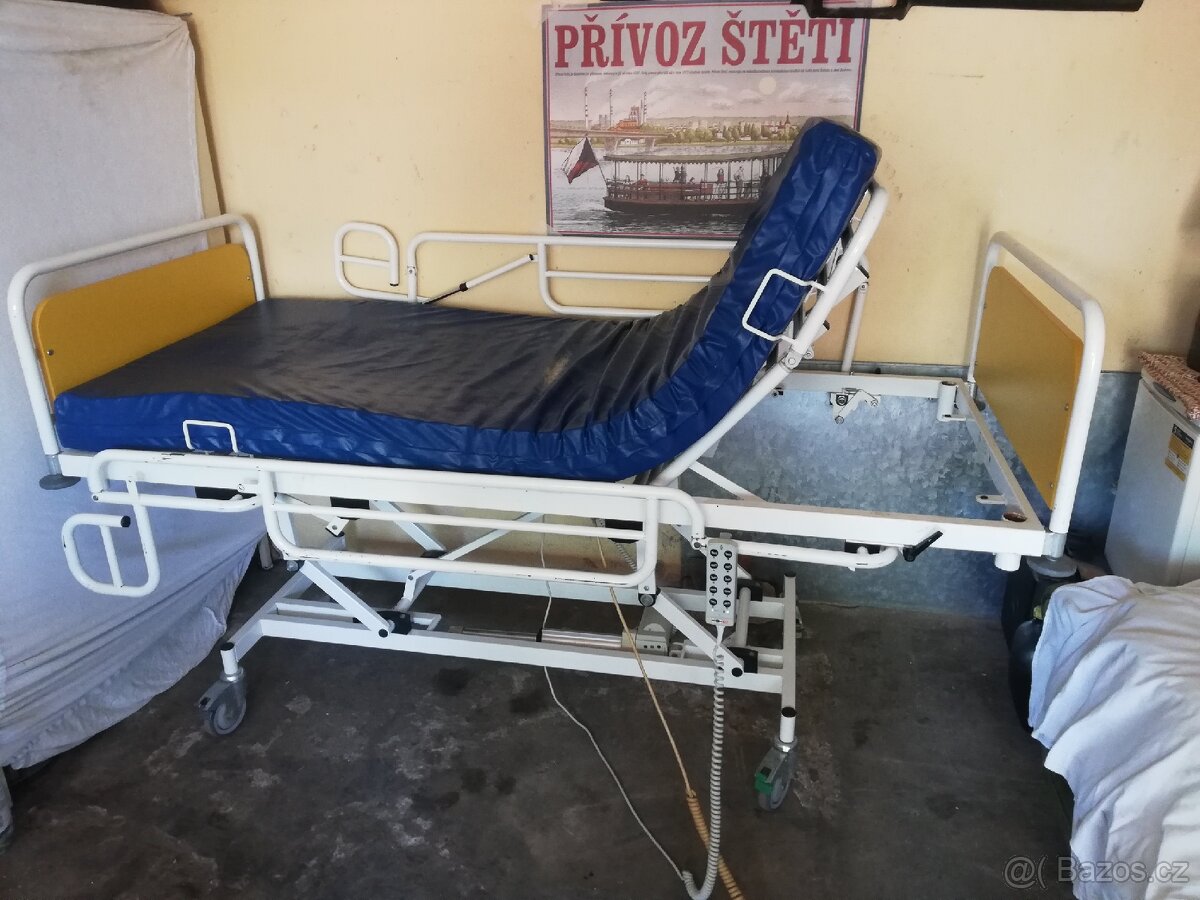 Elektrická polohovací postel