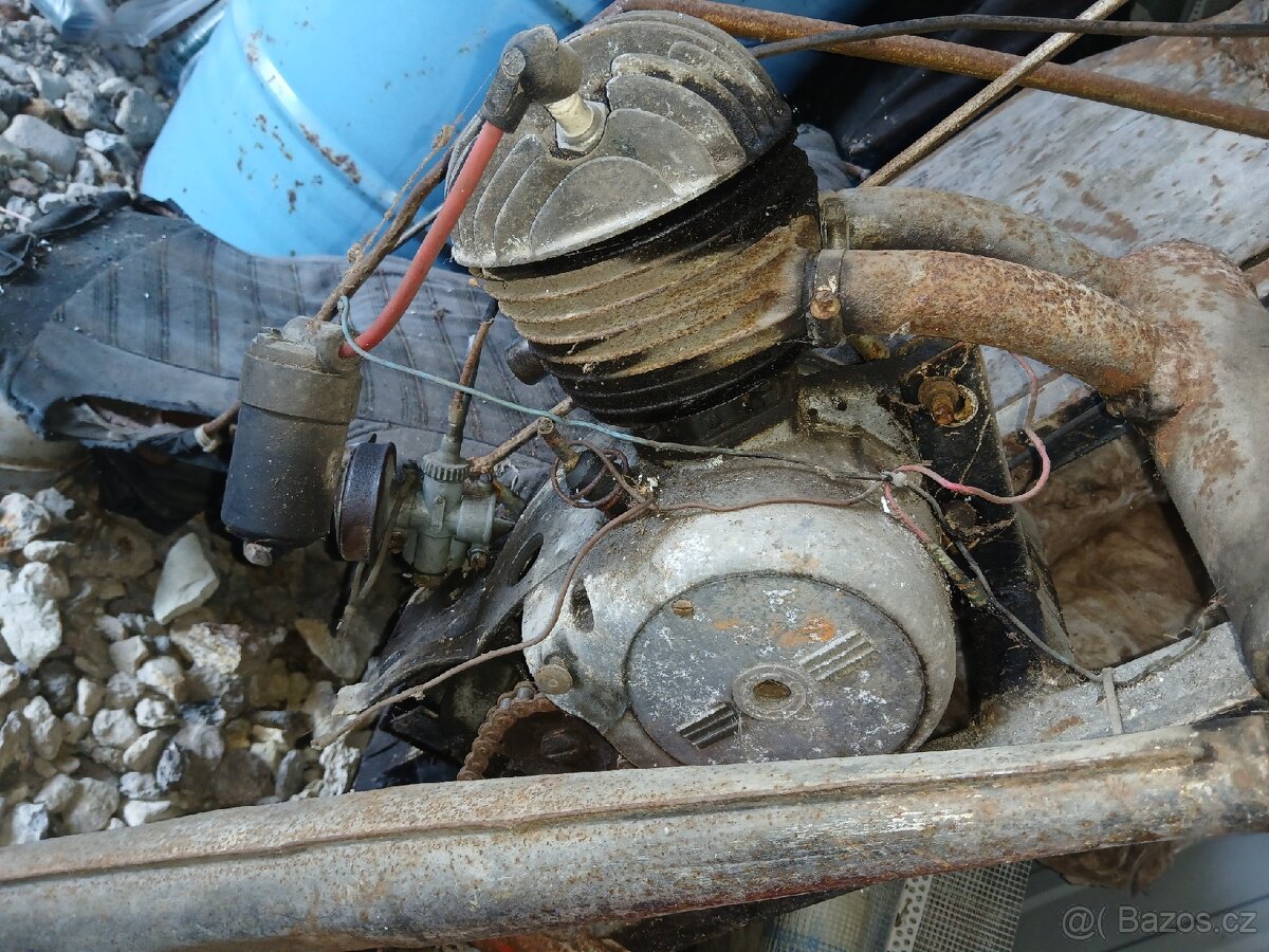 Motokara, motor čz 125