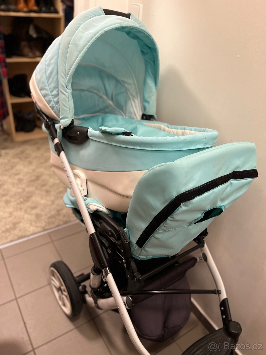 Kočárek zn. BabyLux Lilly