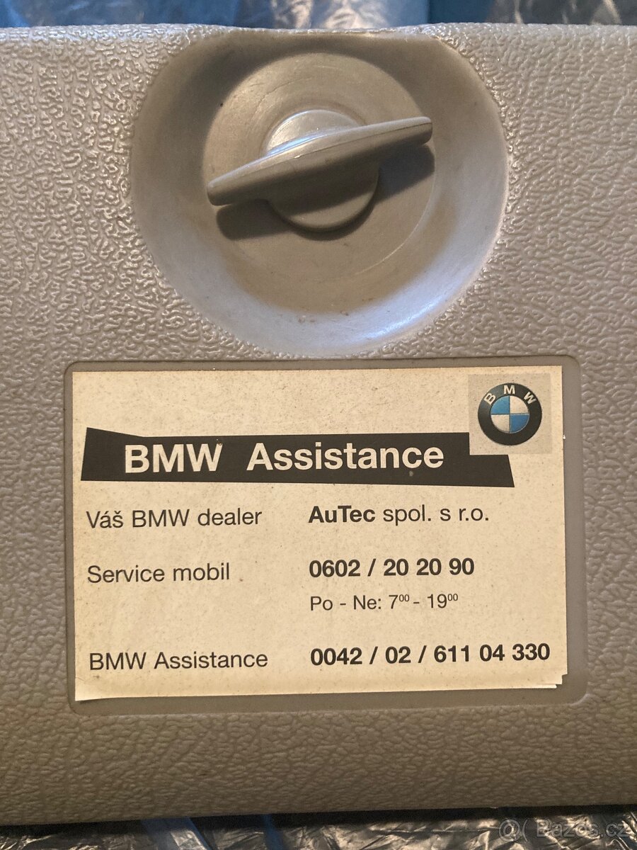 BMW e36 trunk tool kit