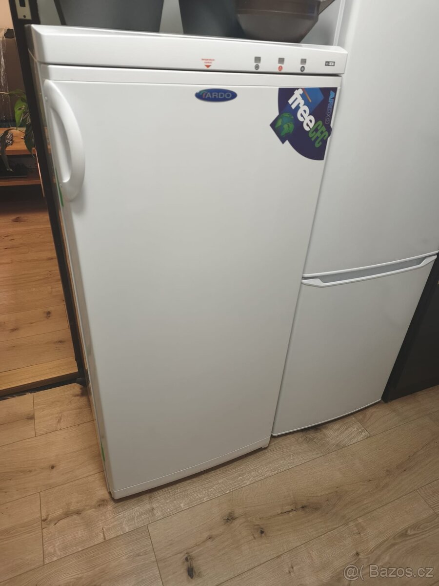 Mrazák Ardo - velmi zachovalý stav