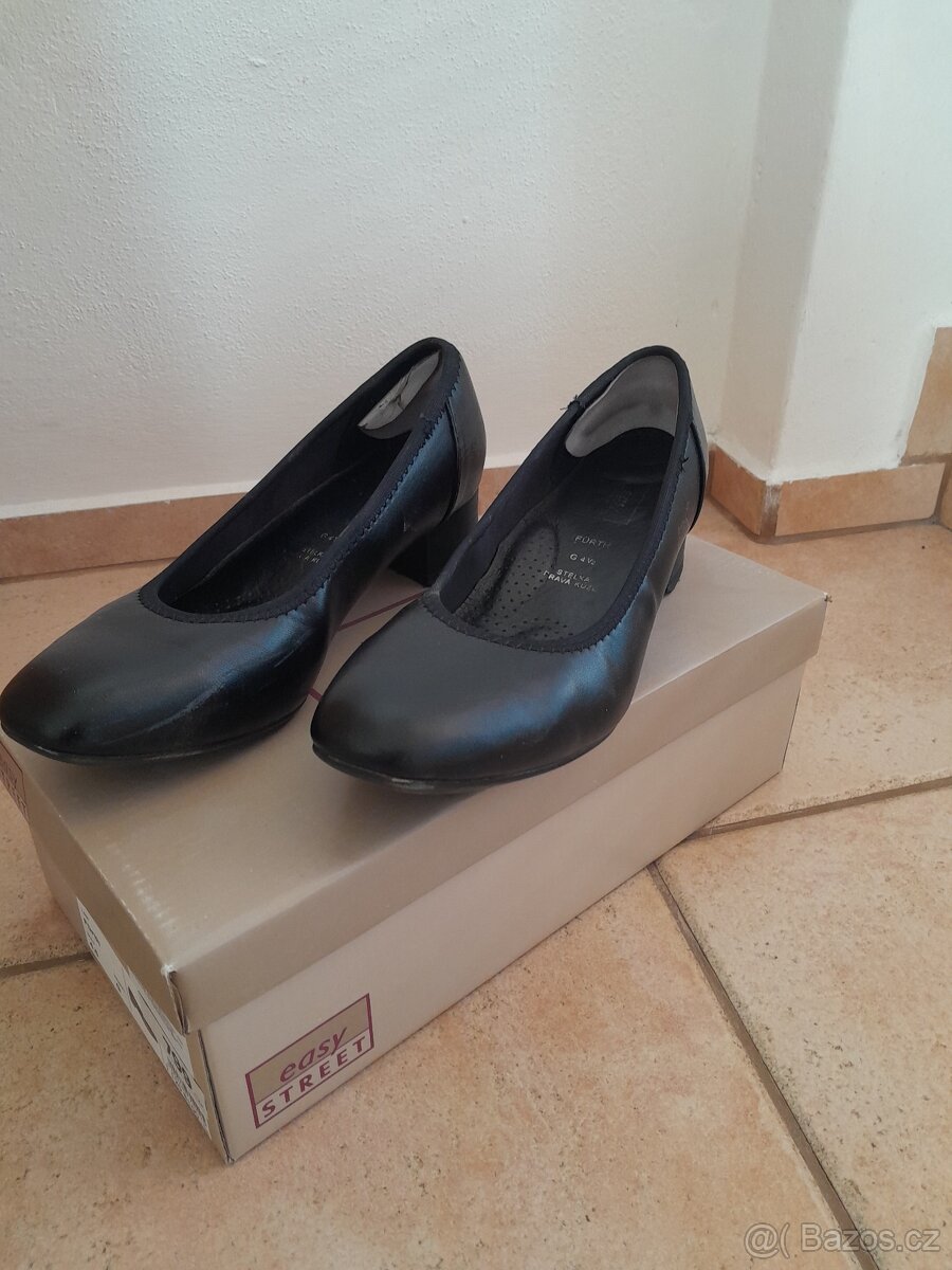 Dámské / dívčí lodičky vel. 4,5