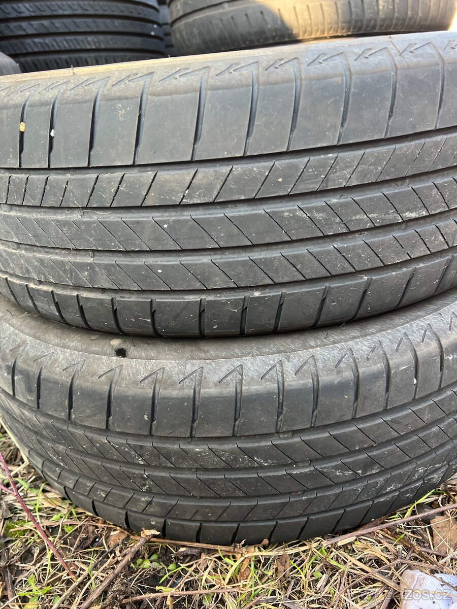 205/60/16 Bridgestone - 2ks