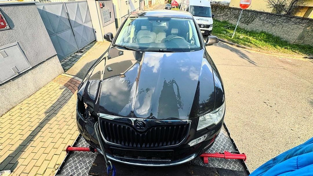 Veškeré náhradní díly Škoda Superb 2 sedan 10 CDVA LRJ LF8M