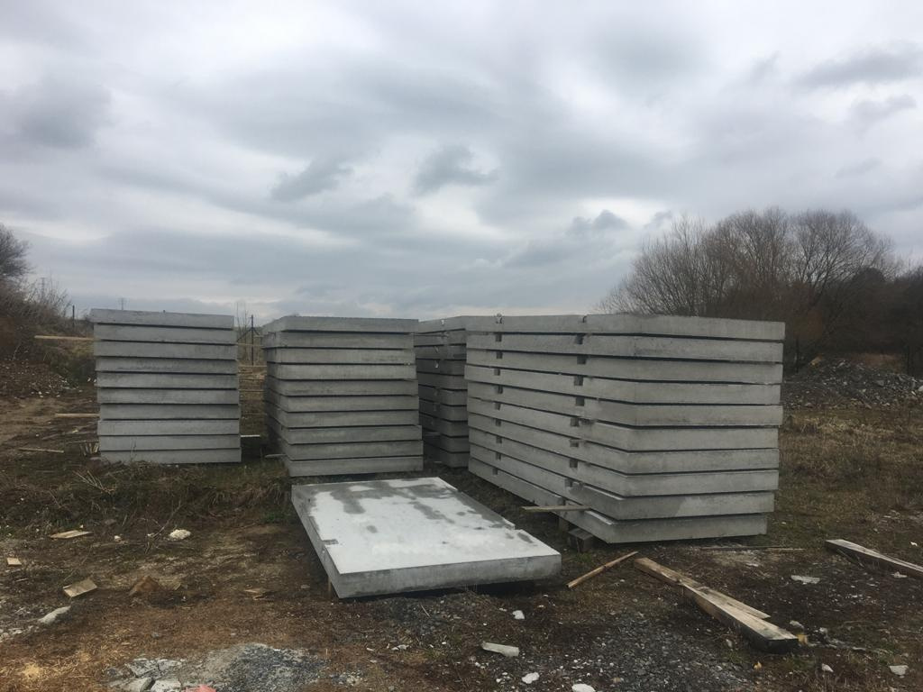 Prodám nové silniční betonové panely 3x1,5m