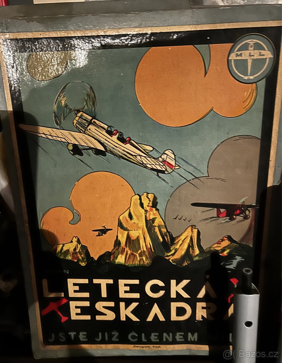 Stará stolní hra Letecká eskadra