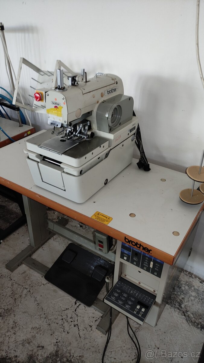 Programovatelná konfekční dirkovačka BROTHER DH4-B980-01
