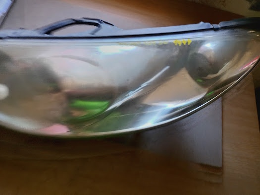 přední světla Peugeot 407 SW