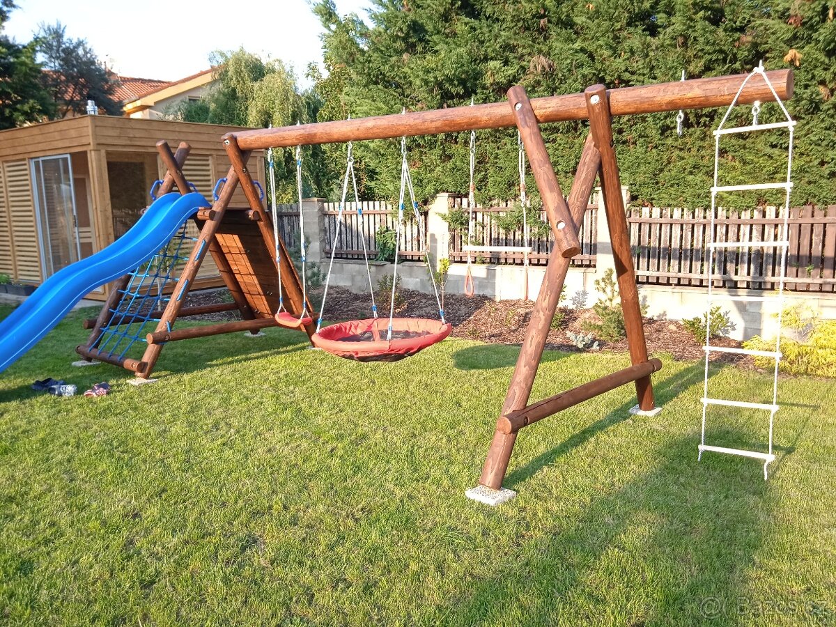 Konstrukce 6 - dětské hřiště na zahradu MASIV